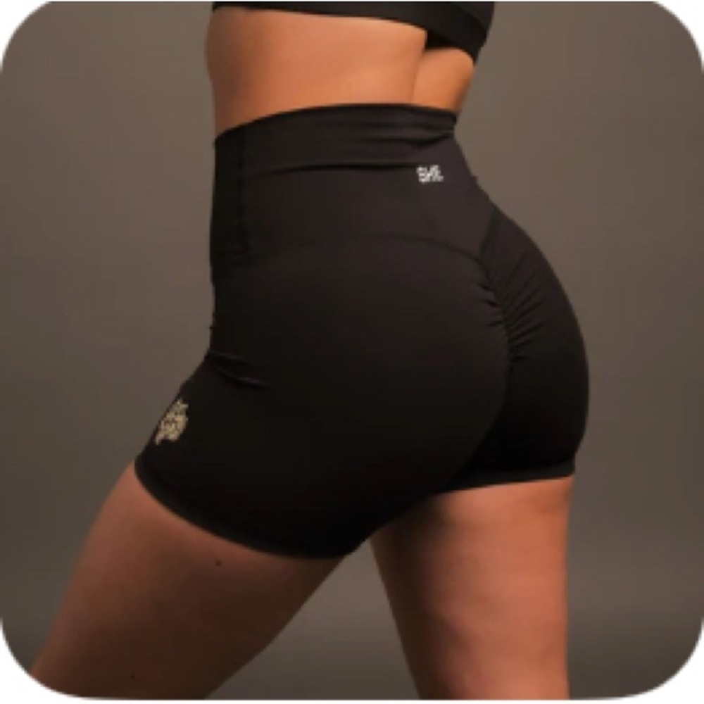 Darc Sport She Wolves Pump Shorts in Black